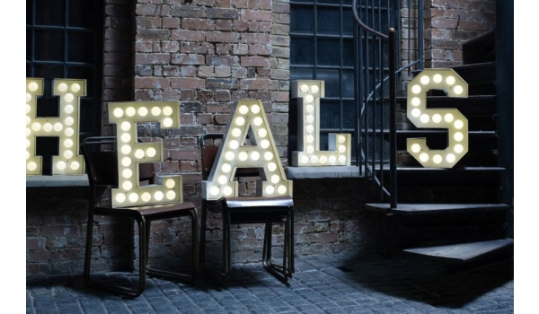 Lettres lumineuses Vegaz SELETTI x 5 