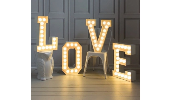 Lettres lumineuses Vegaz SELETTI x 4 